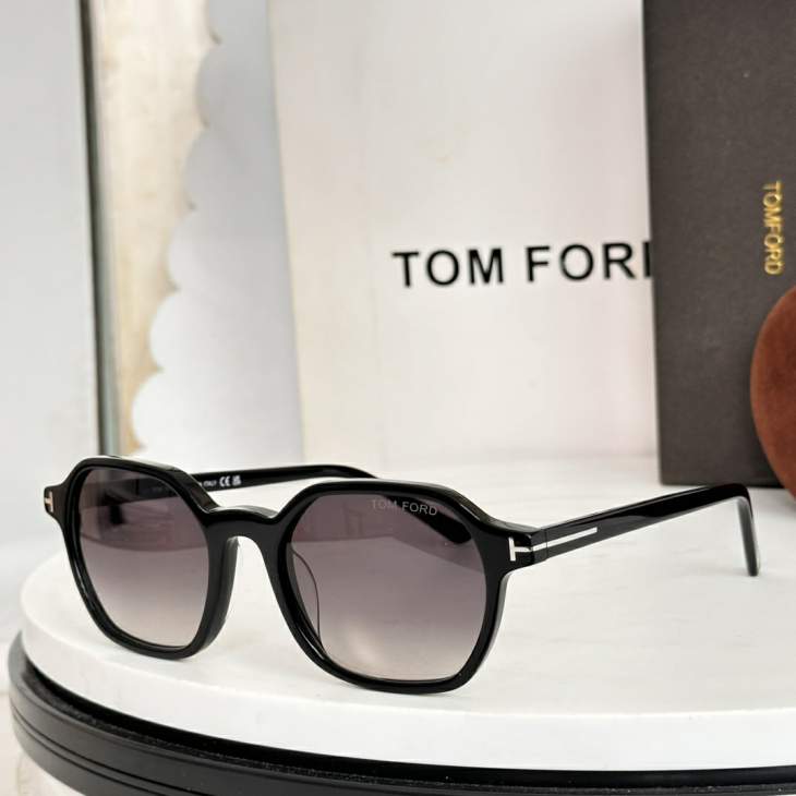 Picture of Tom Ford Sunglasses _SKUfw77710280fw